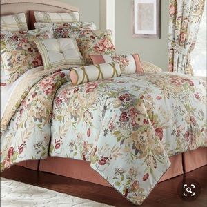 Rose tree -Jormunagand floral